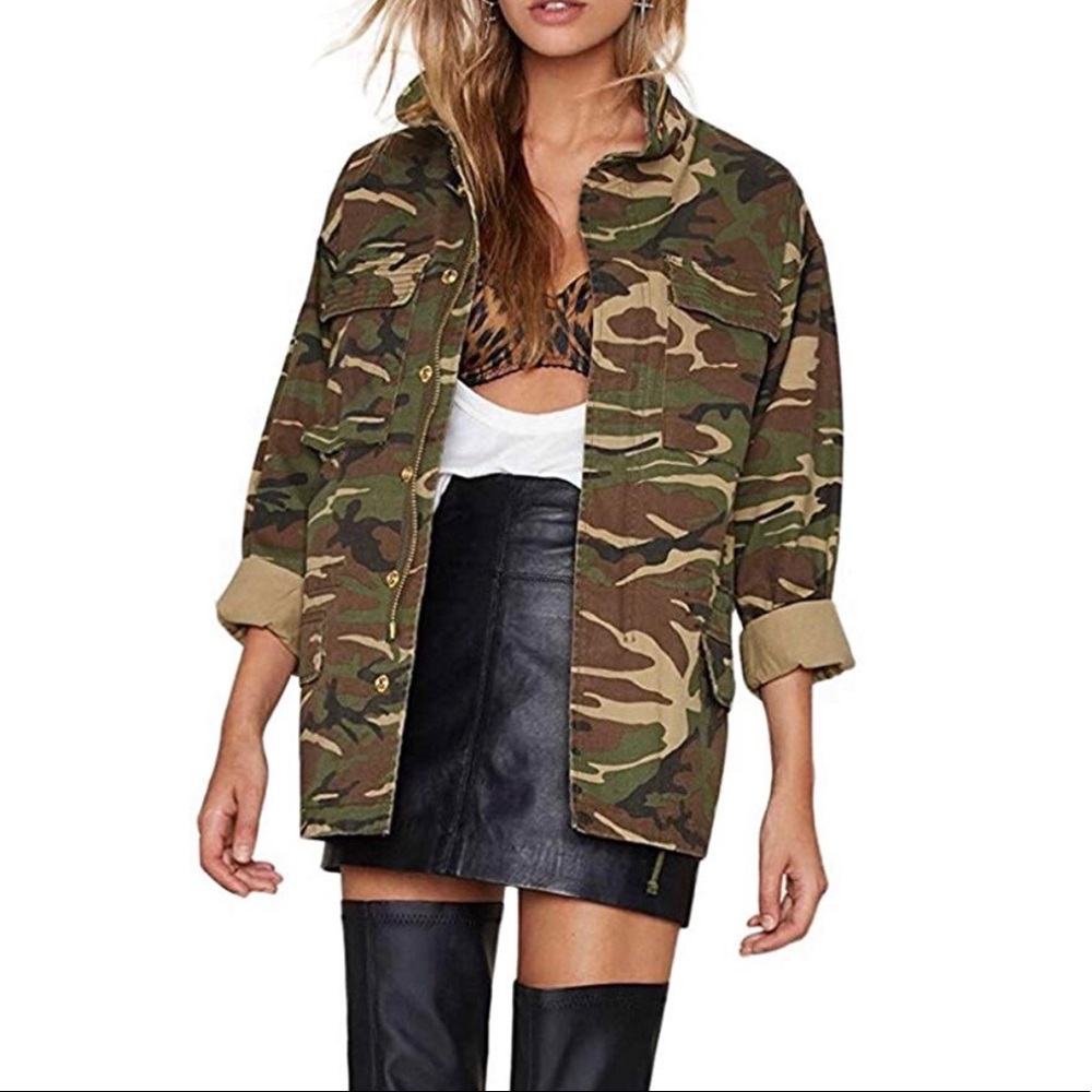 Women’s Lightweight Camo Jacket, Worn once!